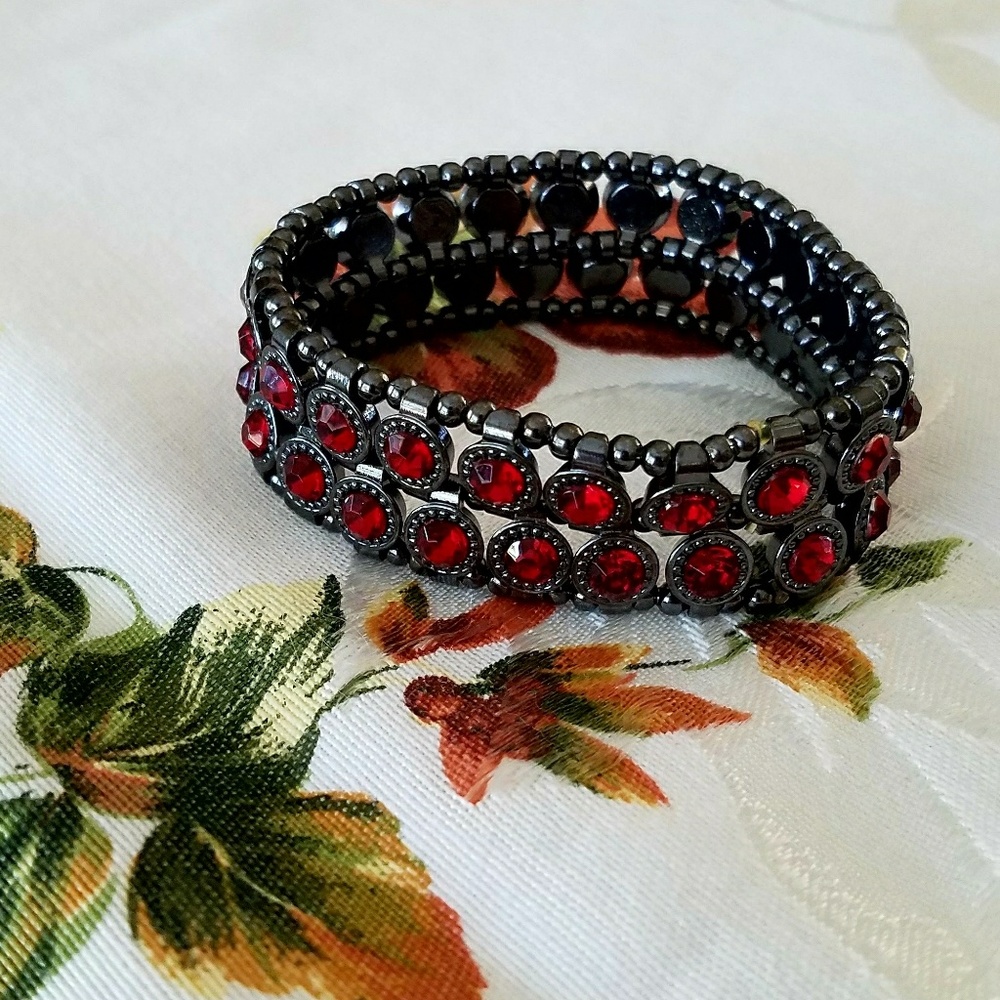 🔴Lovely Gray and Red Bracelet⚫