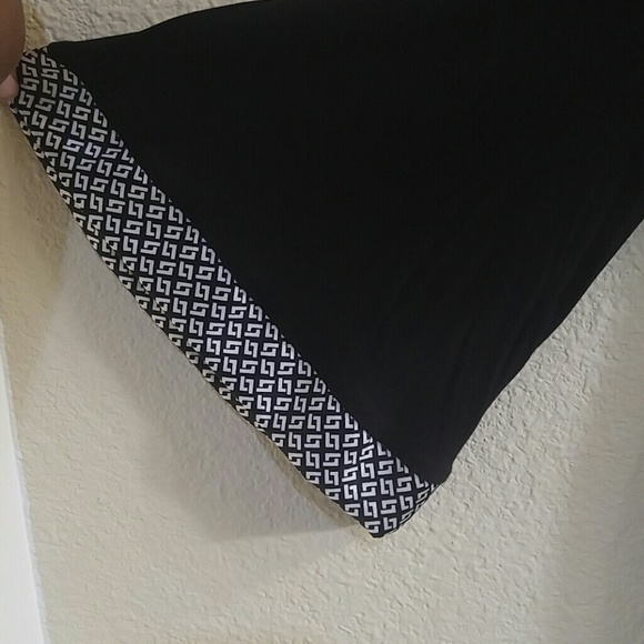 Top - Picture 2 of 5