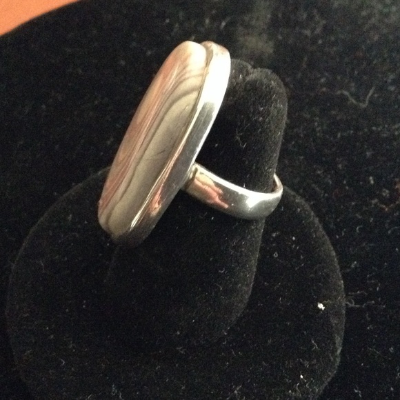 GORGEOUS STERLING SILVER 925 RING - Picture 2 of 5