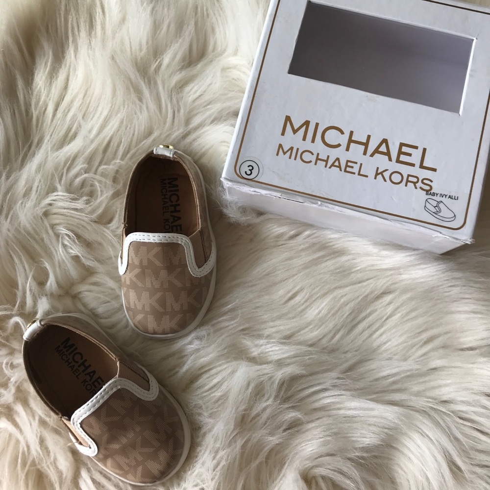 ❌SOLD❌.      Baby Michael Kors shoes