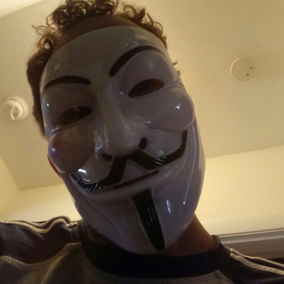 SOLD!! Vendetta mask - Picture 2 of 8