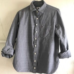 Tradlands Gray Chambray Button-down