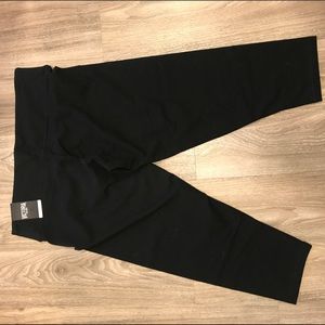 Capri yoga pants