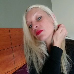 Meet your Posher, Corinne 💜