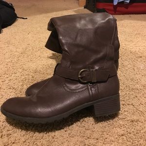 Brown boots