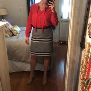 Trouve blouse size Medium in Brick Red