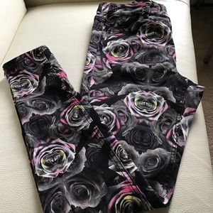 Super Cute Pants from H&M Roses