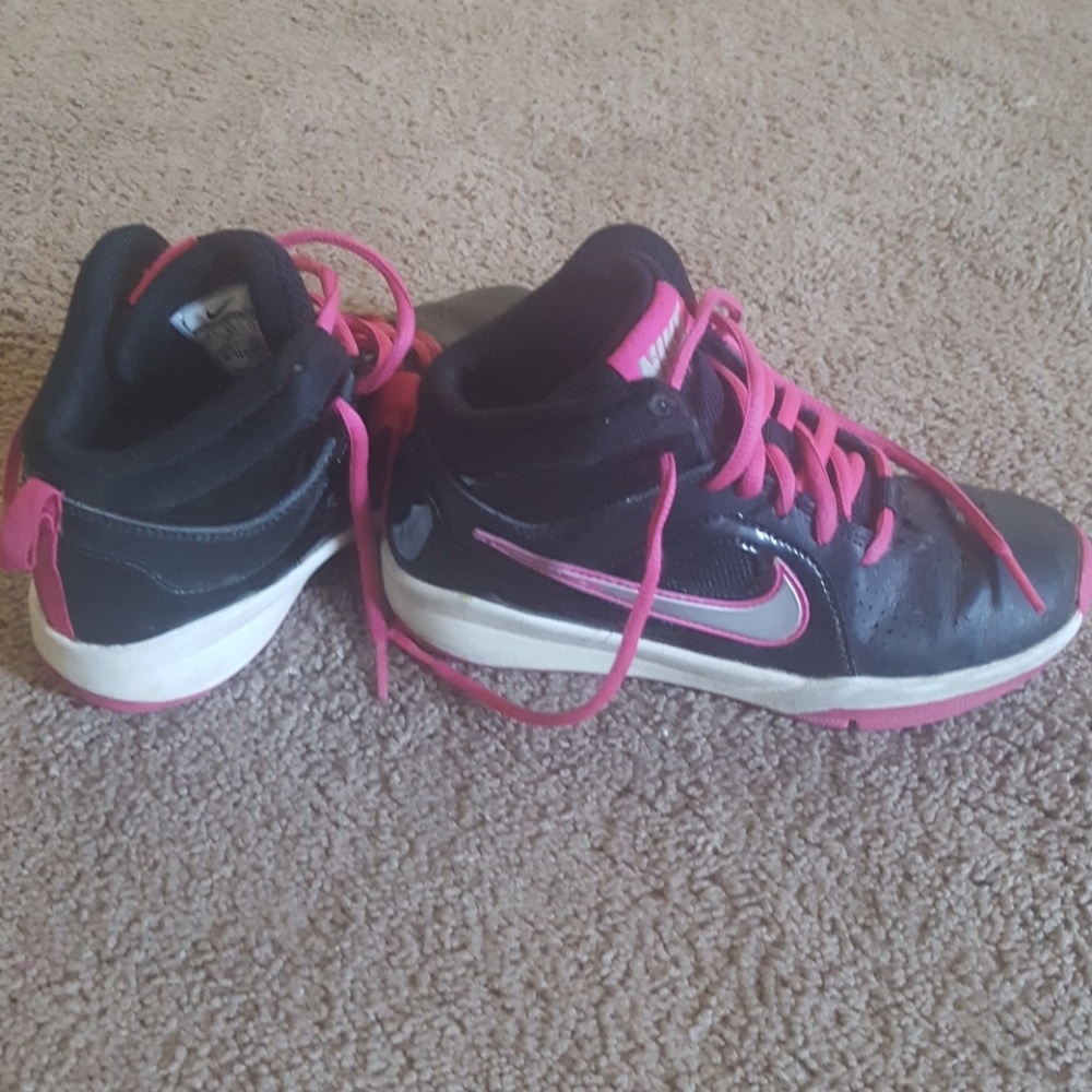 Little girls nike 13.5