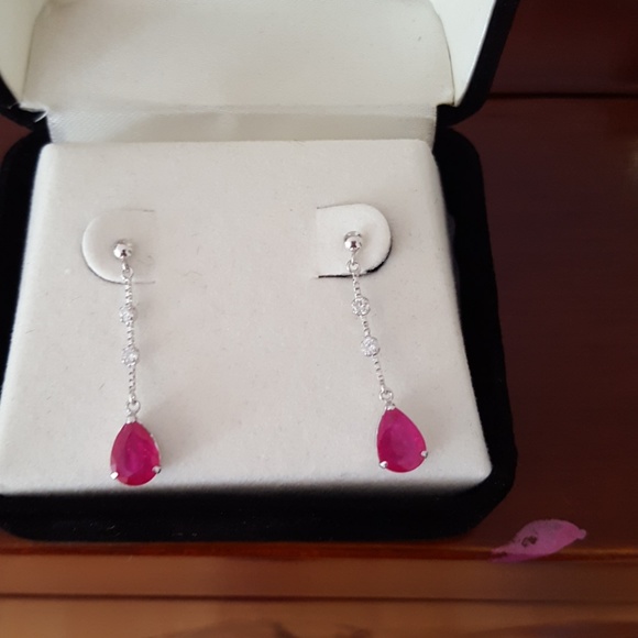 18k white gold natural diamons ruby earing - Picture 1 of 7