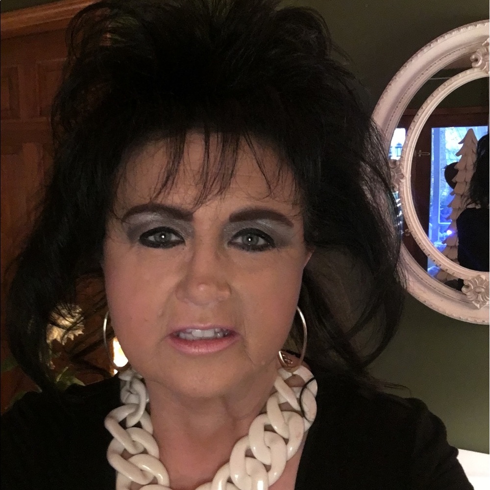 Meet your Posher, Rebecca Joy