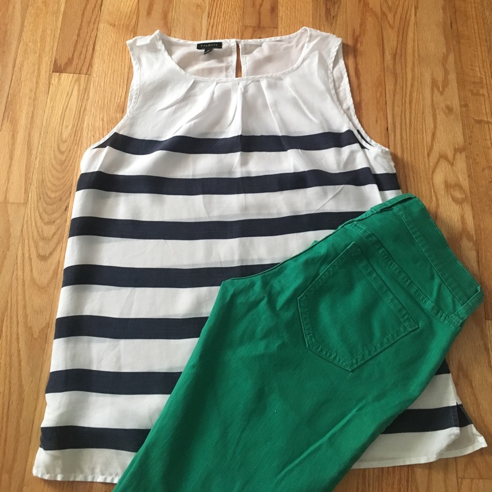 Sleeveless Striped blouse