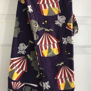 TC LuLaRoe Leggings Elephants!