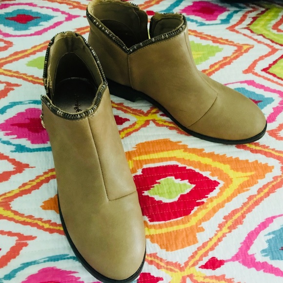 Charming Charlie Shoes - Never Worn Tan Booties Gold & Bronze Metal Accent