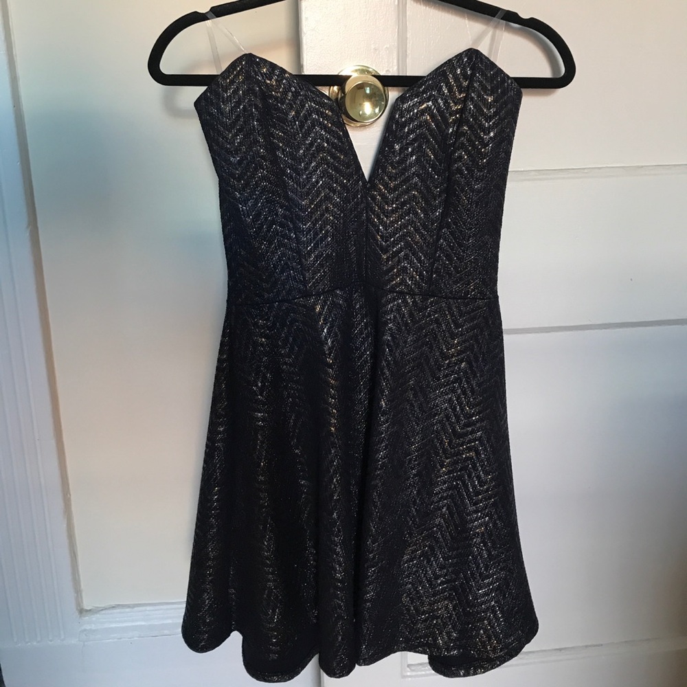 Navy blue strapless deep V dress