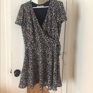 Abercrombie faux wrap dress sz Lg Tall