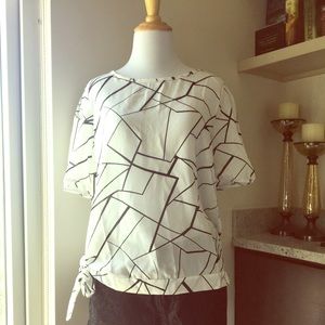 Printed top with ties