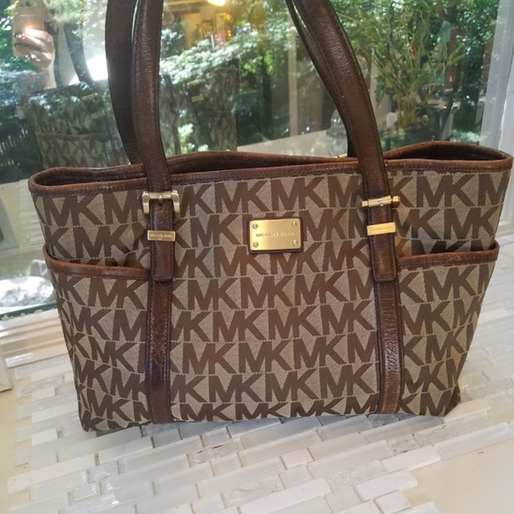 Michael Kors Handbags - Michael Kors Signature Logo Shoulder Bag