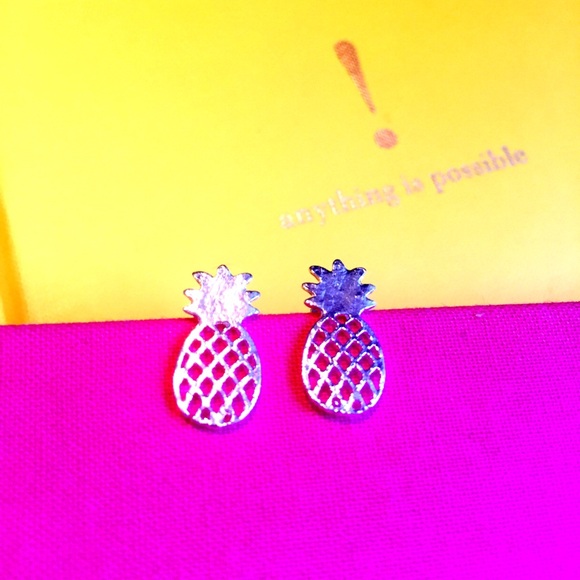 🌸Host Pick🌸New The Perfect Pineapple Studs - Picture 3 of 8