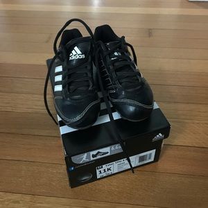 Adidas baseball cleats