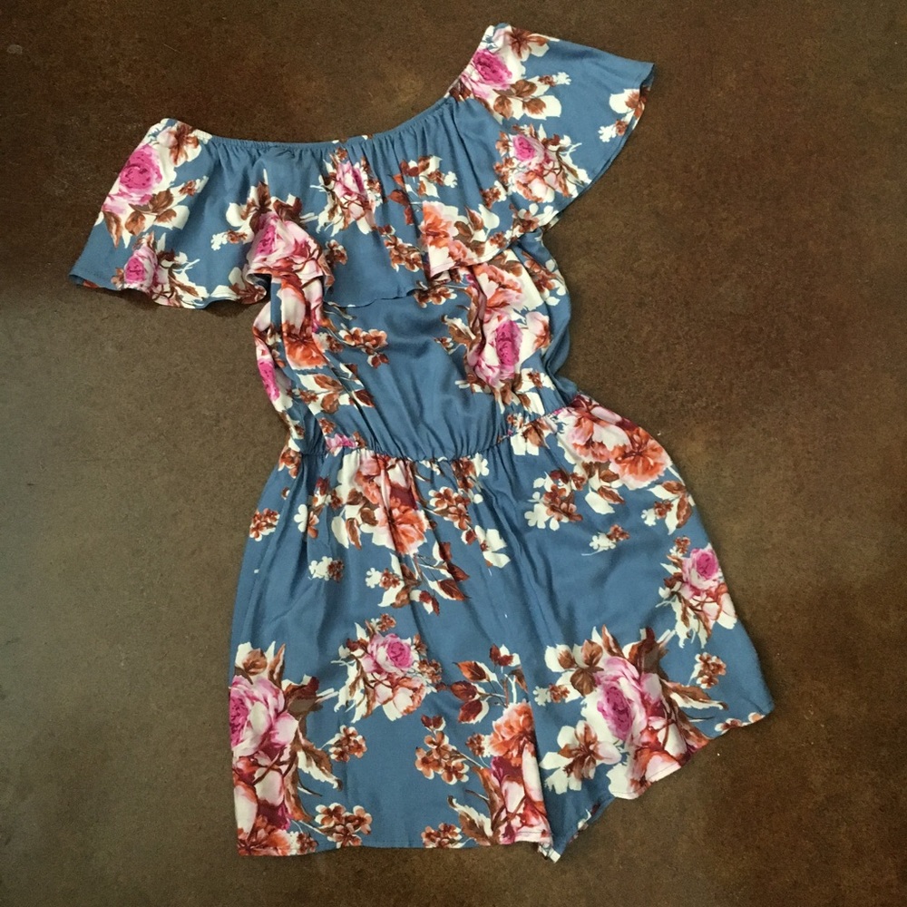 Floral Romper- off the shoulders!