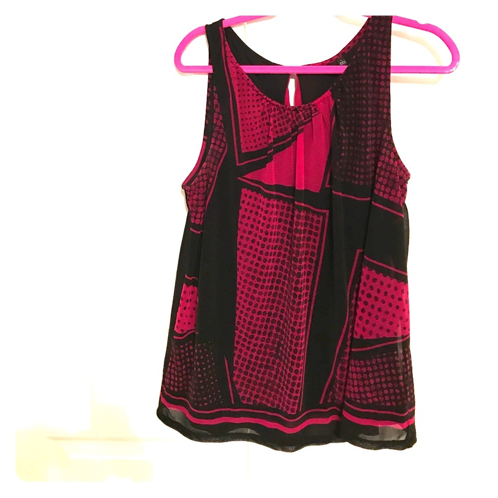 Sleeveless blouse