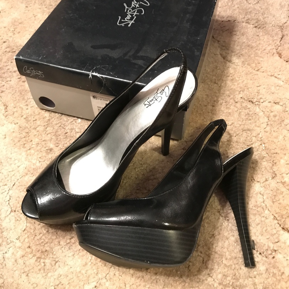 City Streets black heels, 8