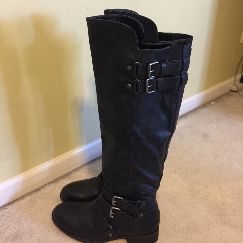 Black boots