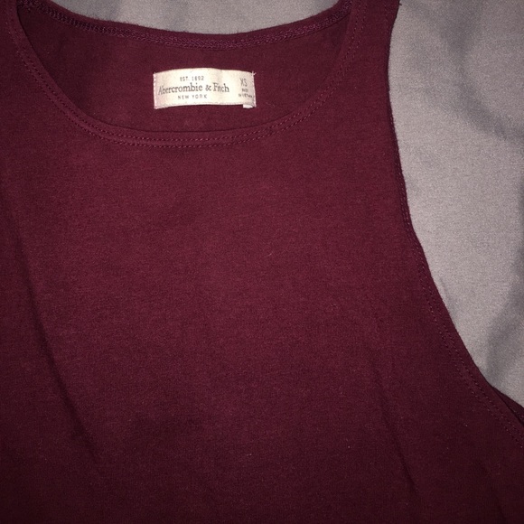 Maroon crop top - Picture 2 of 2