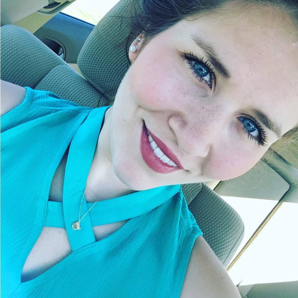 Meet your Posher, Brooke