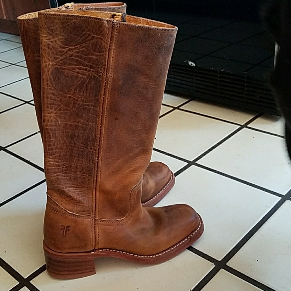 FRYE Campus boots!