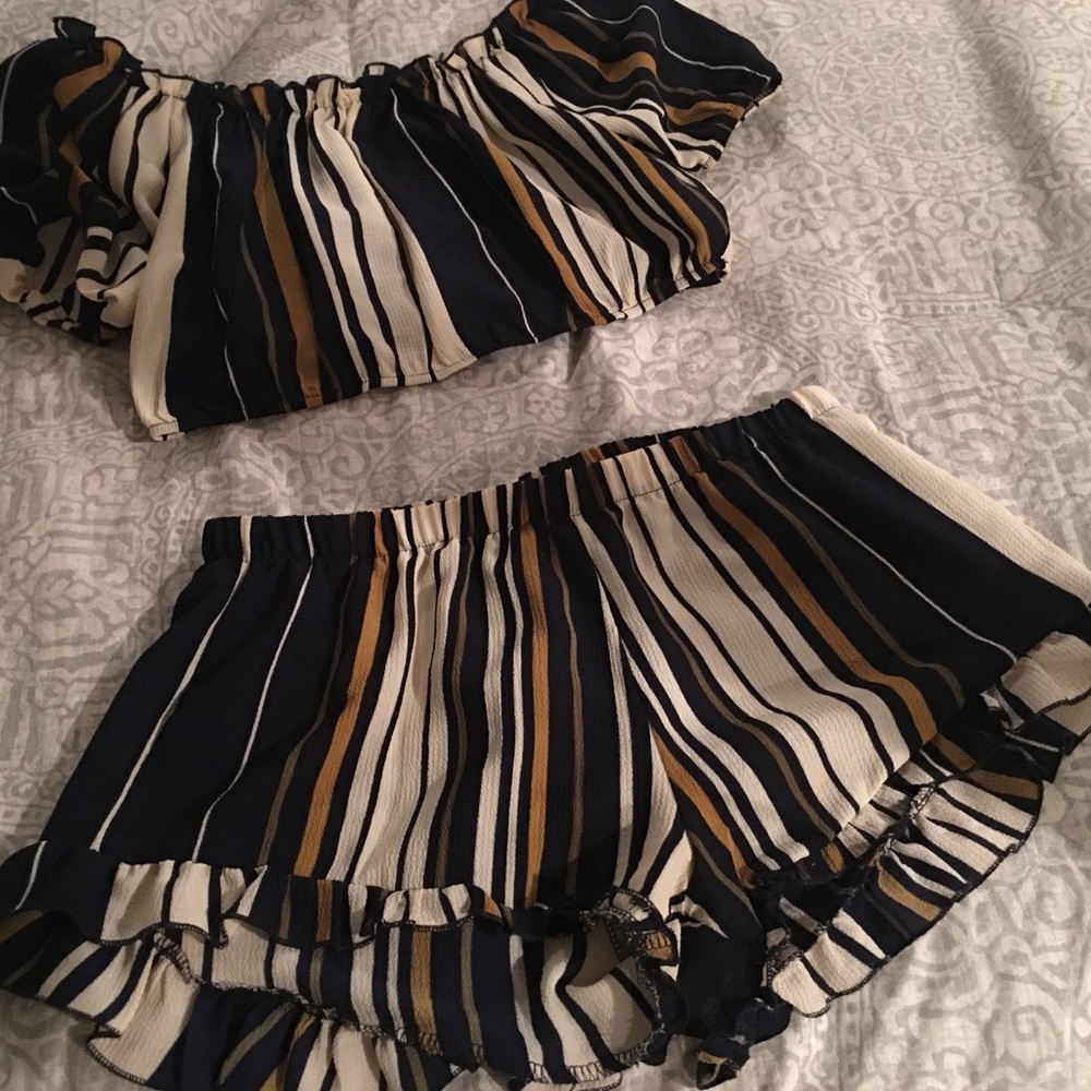 🦄2-PC Short Set🦄 - Picture 2 of 3