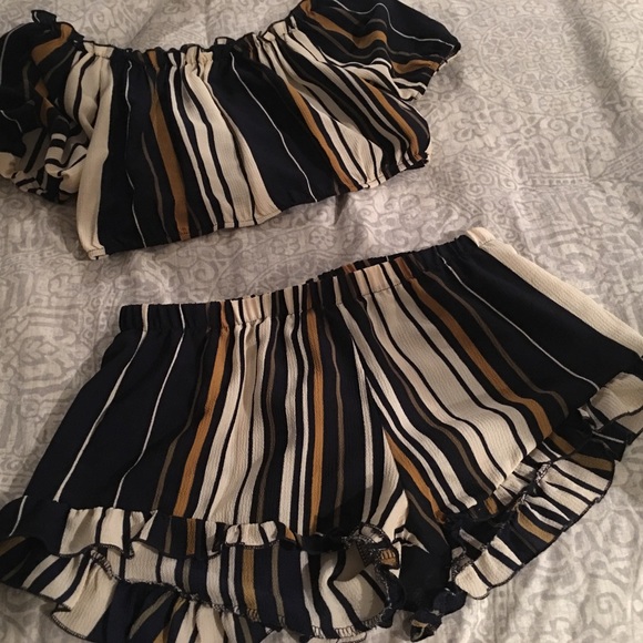 🦄2-PC Short Set🦄 - Picture 2 of 3