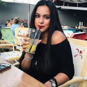 Meet your Posher, Sofia