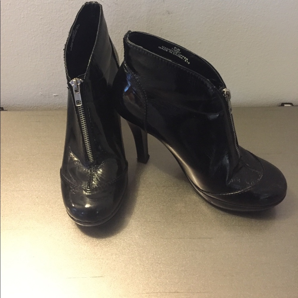 Impo anckle heeled booties