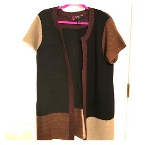 Short sleeve open sweater