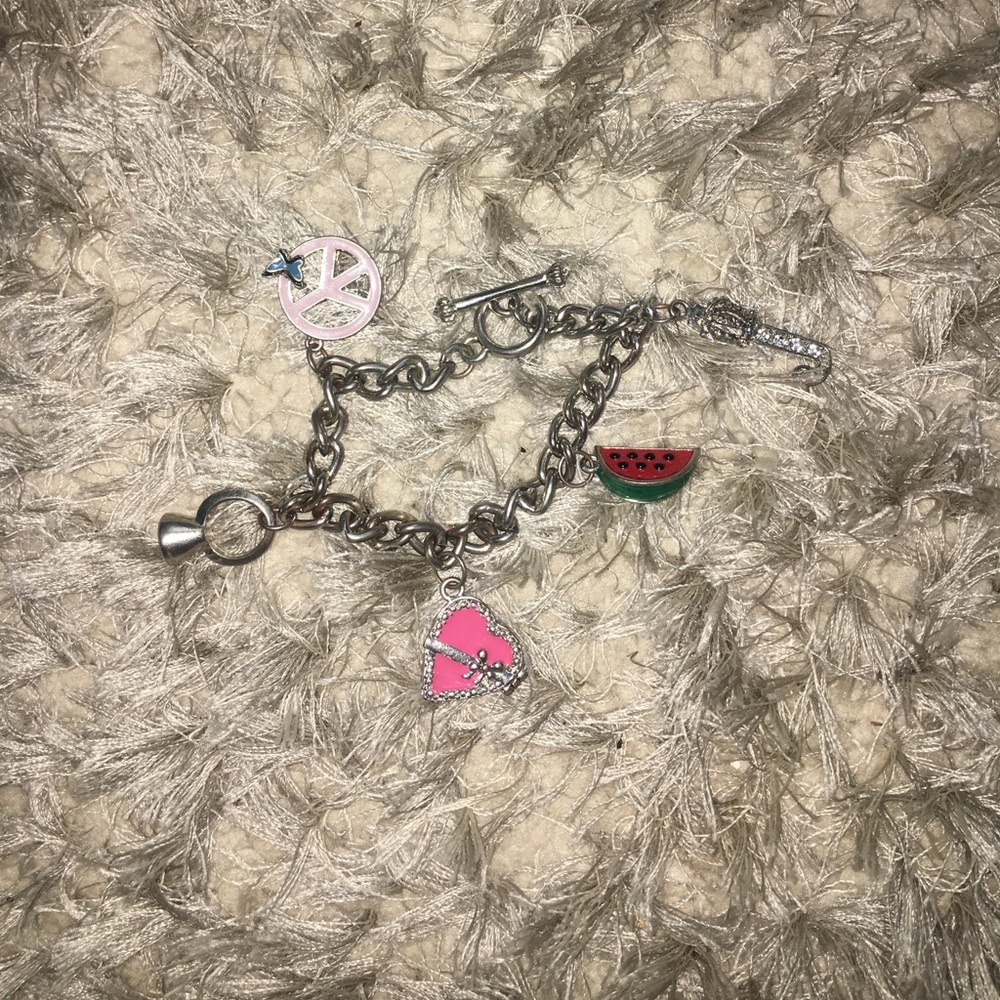 bracelet