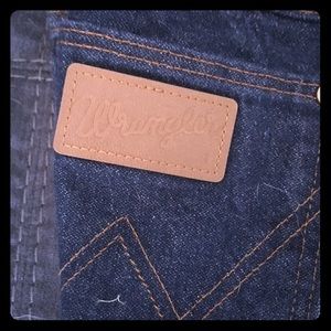 Wrangler women's cowboy cut jeans, size 3X34