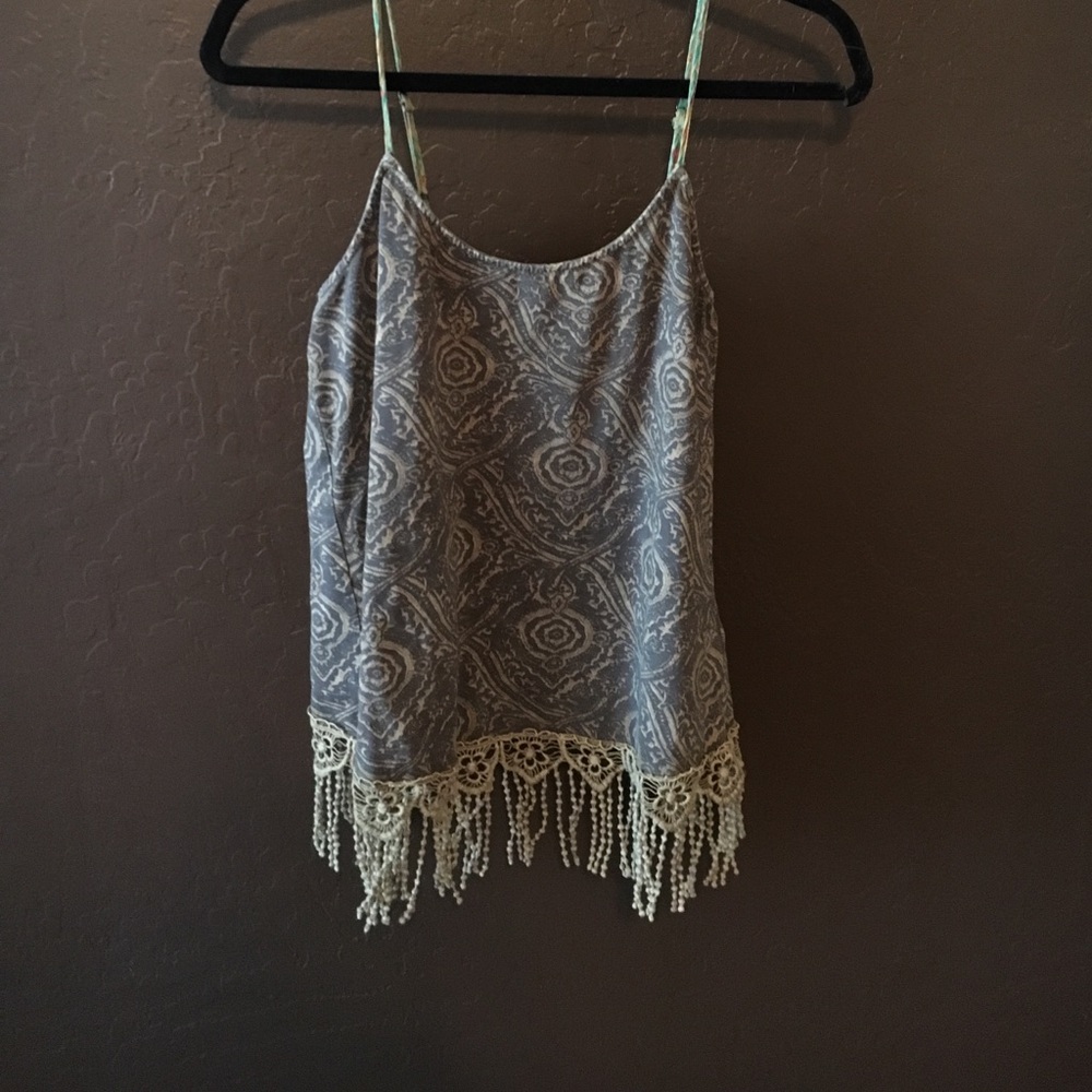 Gimmicks bye BKE tank top