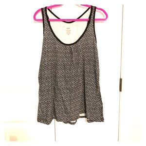 Black and white summer tank