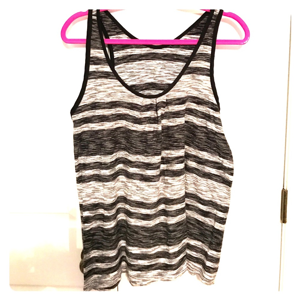 Black and white summer tank