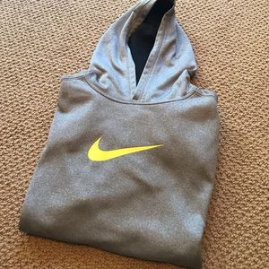 NWOT Nike Thermafit Hoodie Pullover Sweatshirt