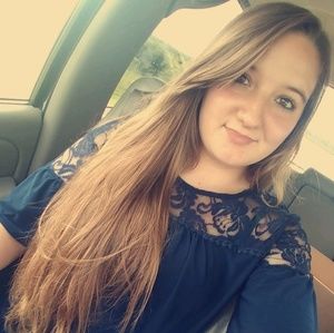 Meet your Posher, Kendra