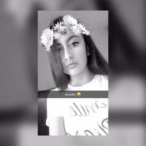 Meet your Posher, Perla