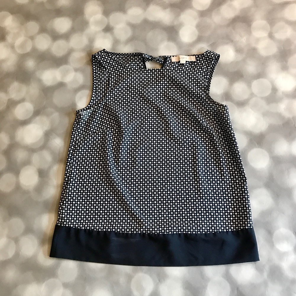 Navy and white Ann Taylor sleeveless top