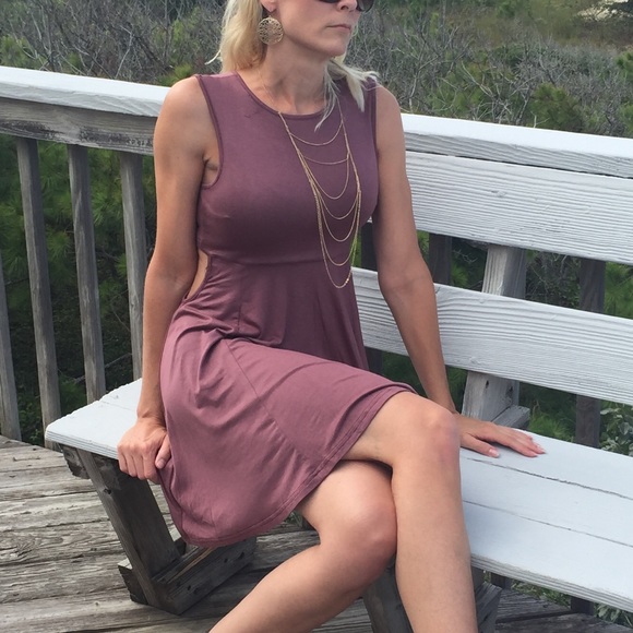 Cut out mauve mini dress - Picture 2 of 7