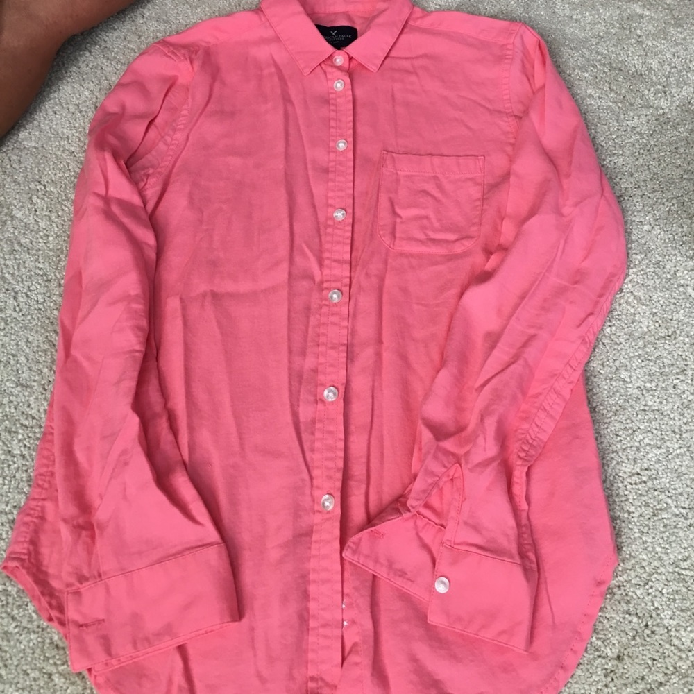 ae button down
