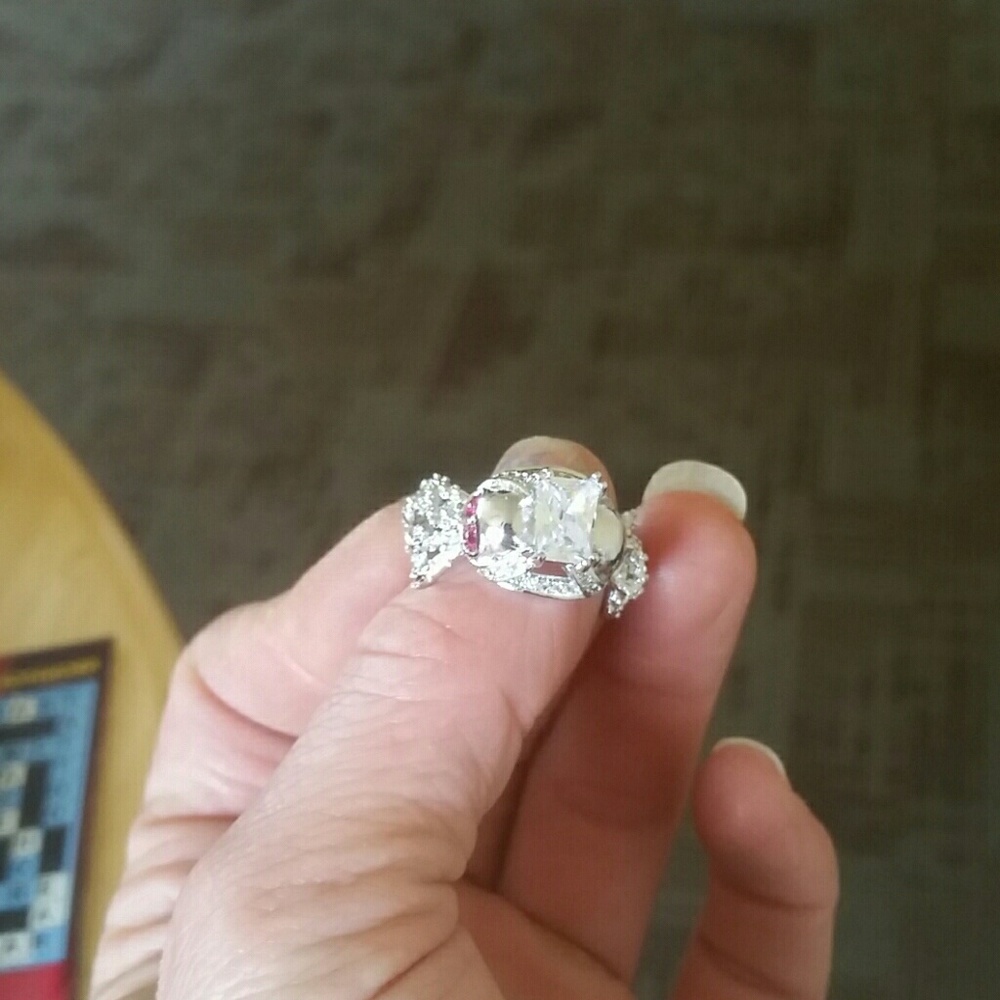 Women's skull ring