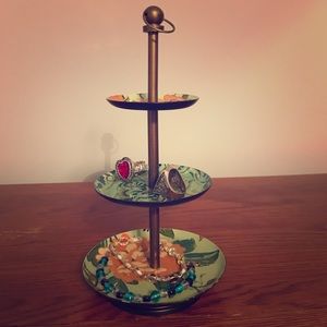 Jewelry holder for rings, earrings, bracelets