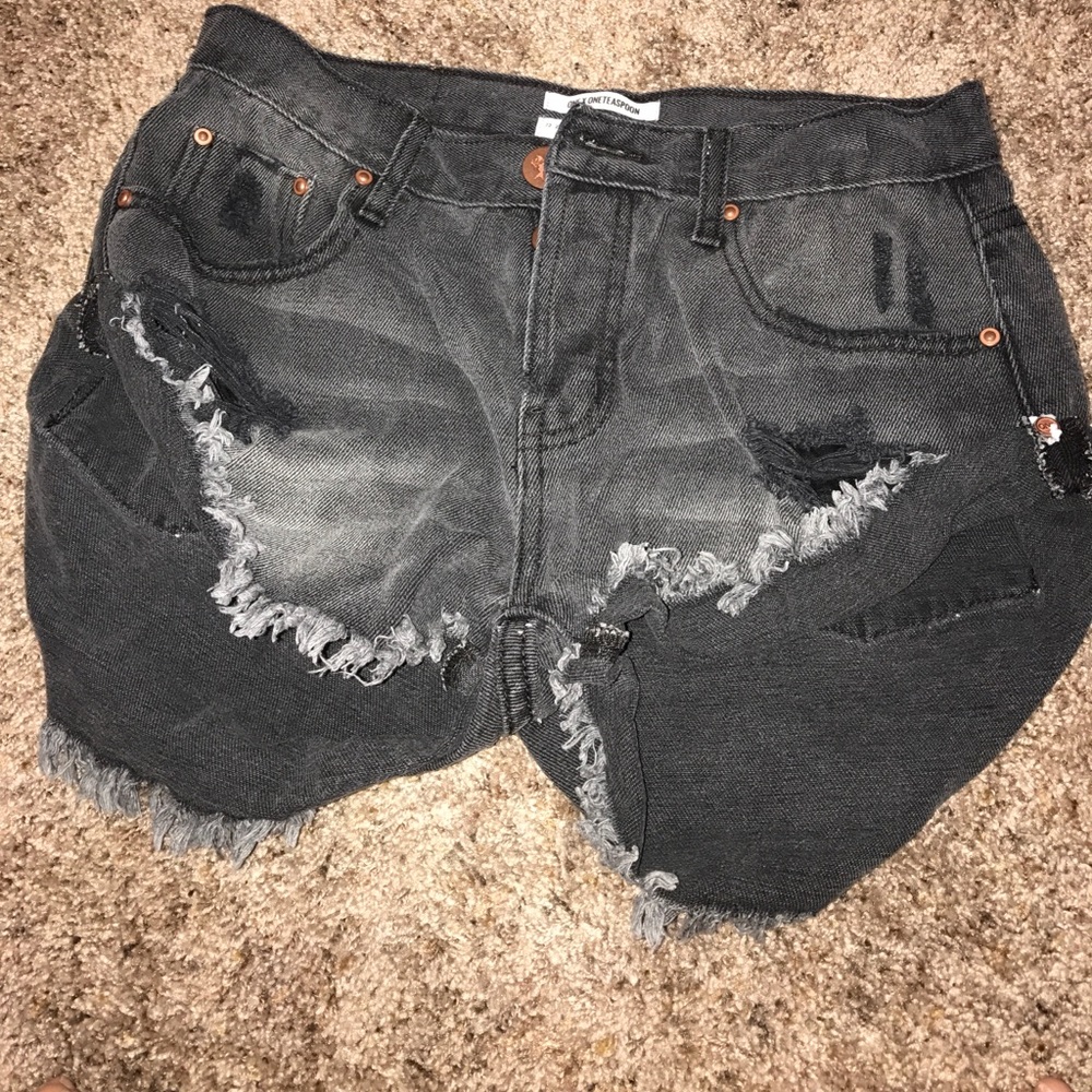ONETEASPOON FALL SHORTS