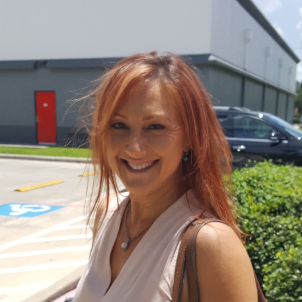 Meet your Posher, Alisa